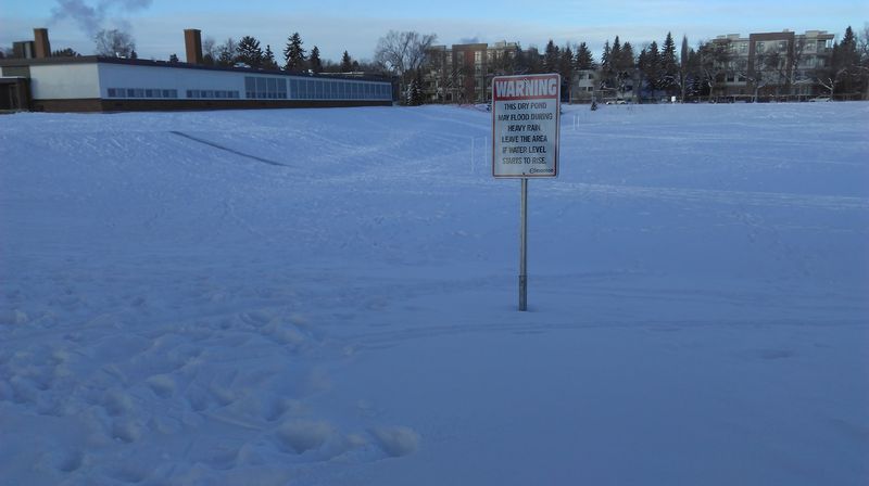 Fichier:Bassin sec.jpg