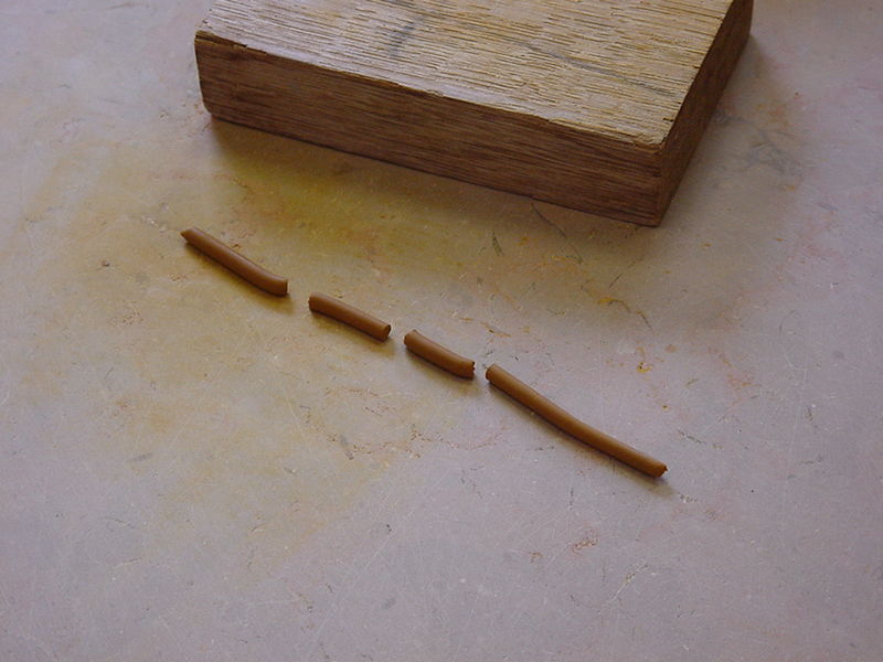 Fichier:38-petit baton casse.jpg